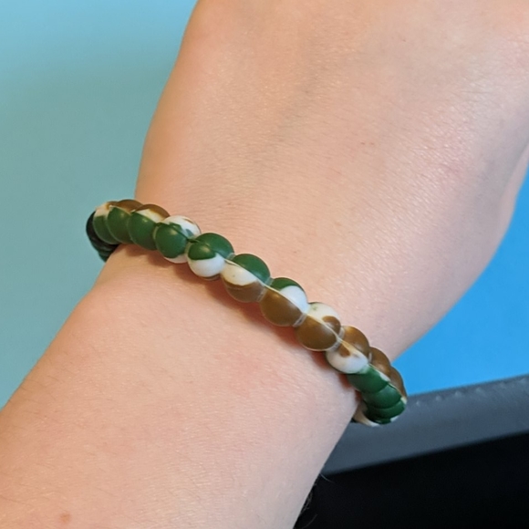 Earth Lokai Bracelet - Picture 2 of 3